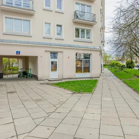 Family Unique For 4 People In Wola By Renters *