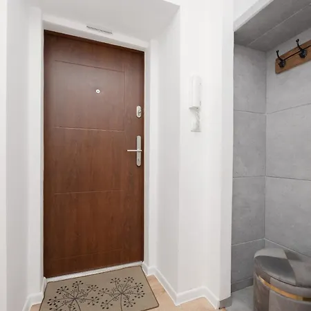 Family Unique For 4 People In Wola By Renters Apartment Warsaw