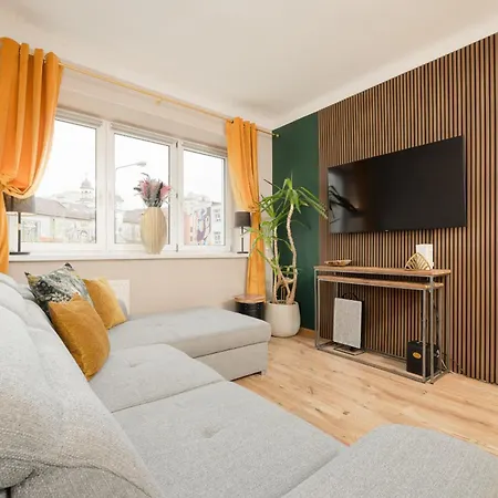 Family Unique For 4 People In Wola By Renters Apartment