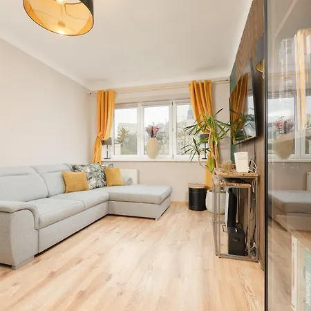 Family Unique For 4 People In Wola By Renters